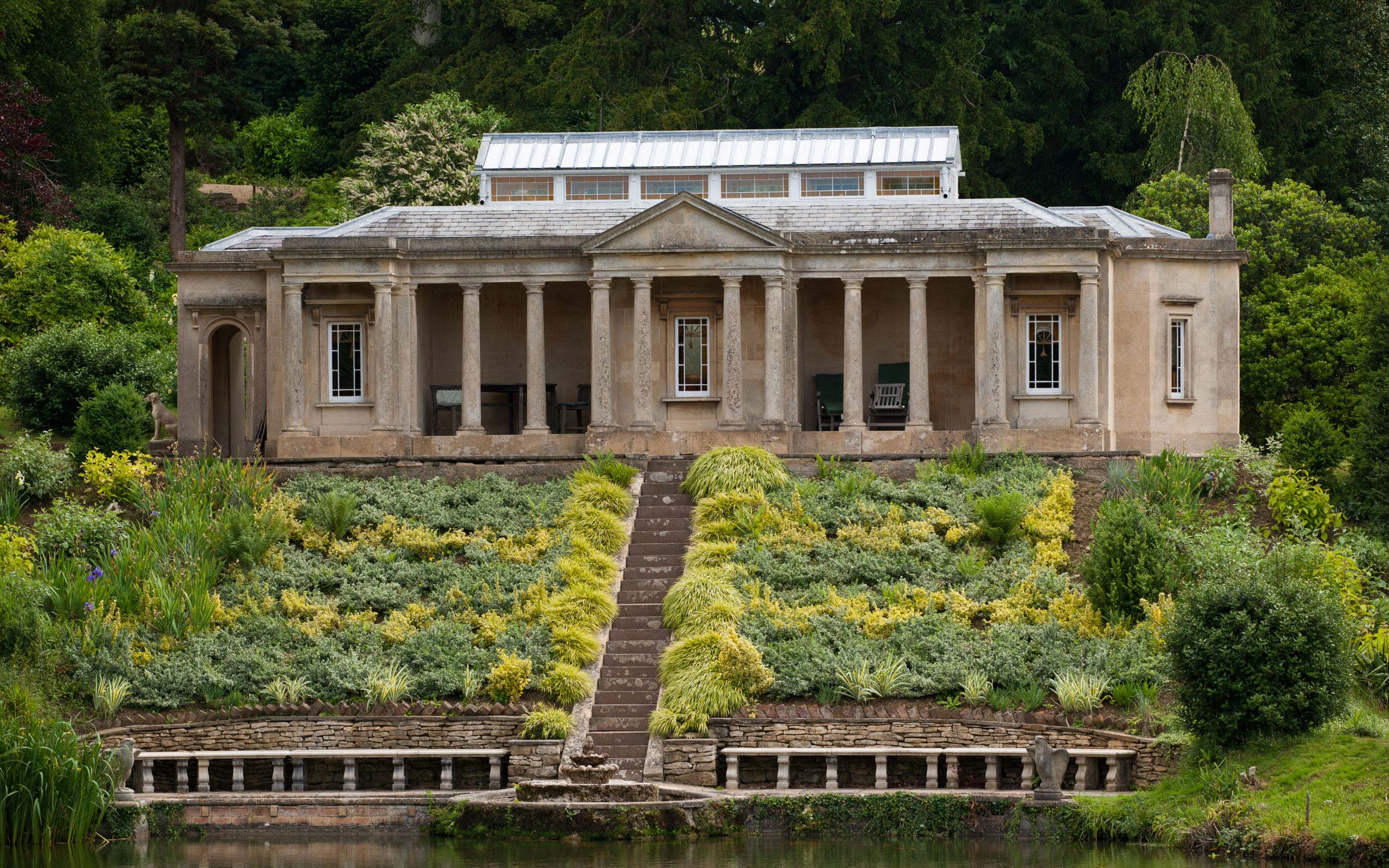 photo © RICHARD FALCONER ARCHITECT